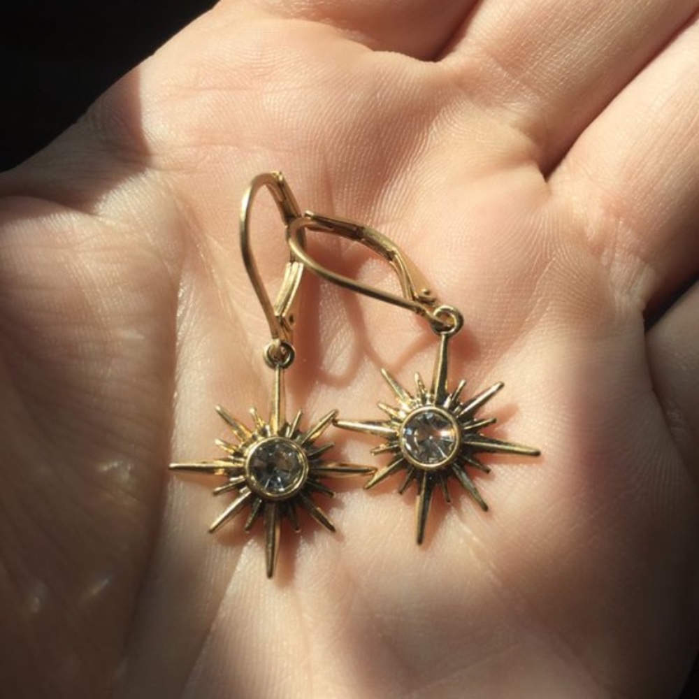 Vera Wang Sun Earrings